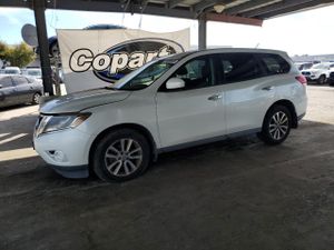 Nissan Pathfinder S 3.5L 6 2015