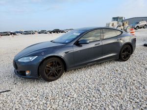 Tesla Model S 2015