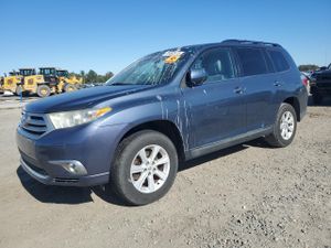 Toyota Highlander BASE 3.5L 6 2012
