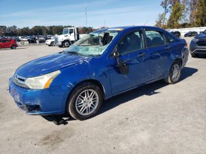 Ford Focus SE 2.0L 4 2011