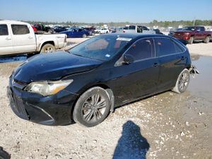 Toyota Camry LE 2.5L 4 2015