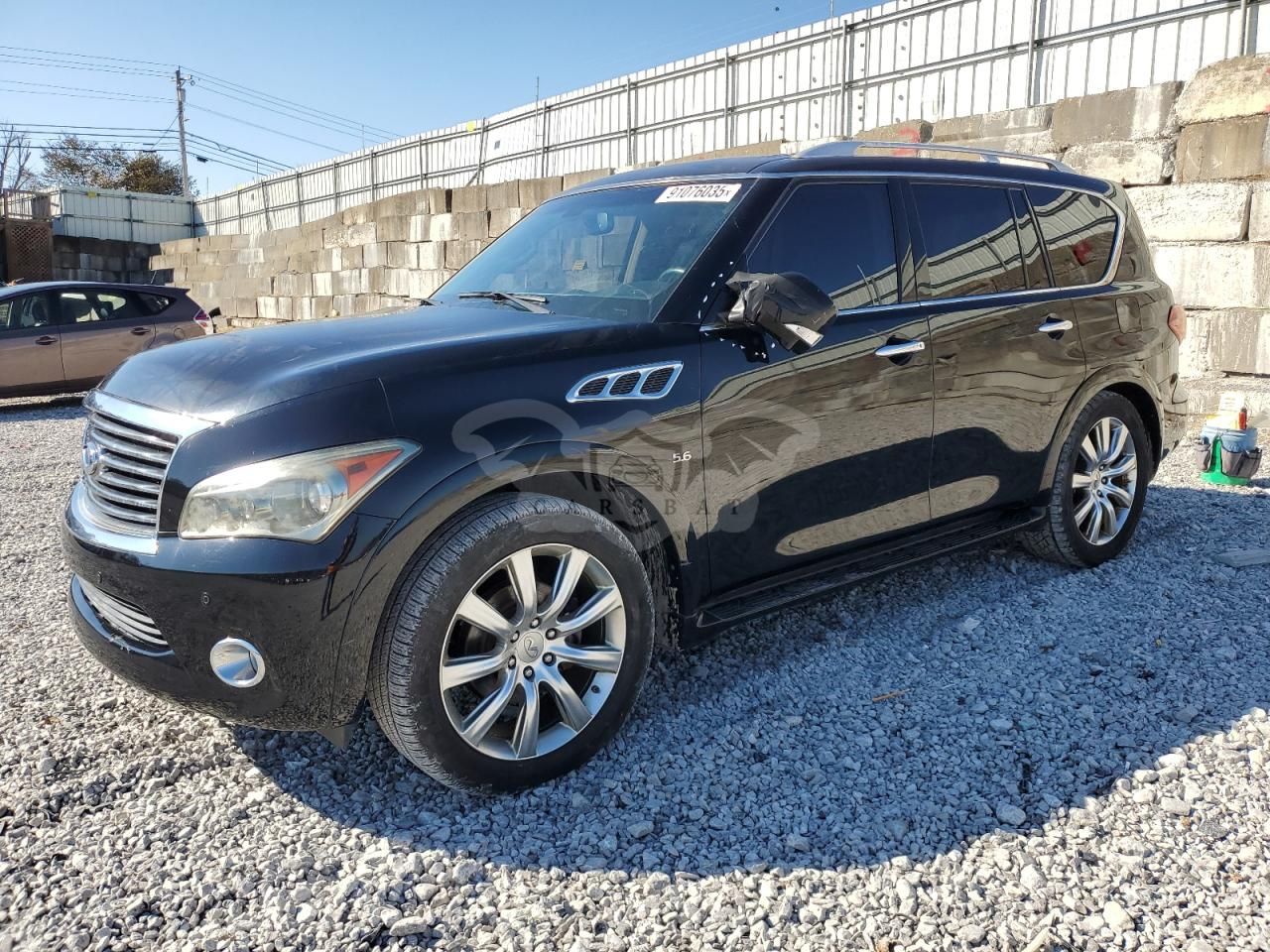 Infiniti QX80 5.6L 8 2014