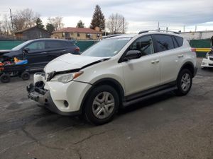 Toyota Rav4 LE 2.5L 4 2015
