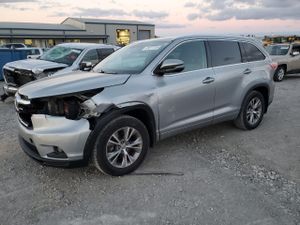Toyota Highlander XLE 3.5L 6 2014
