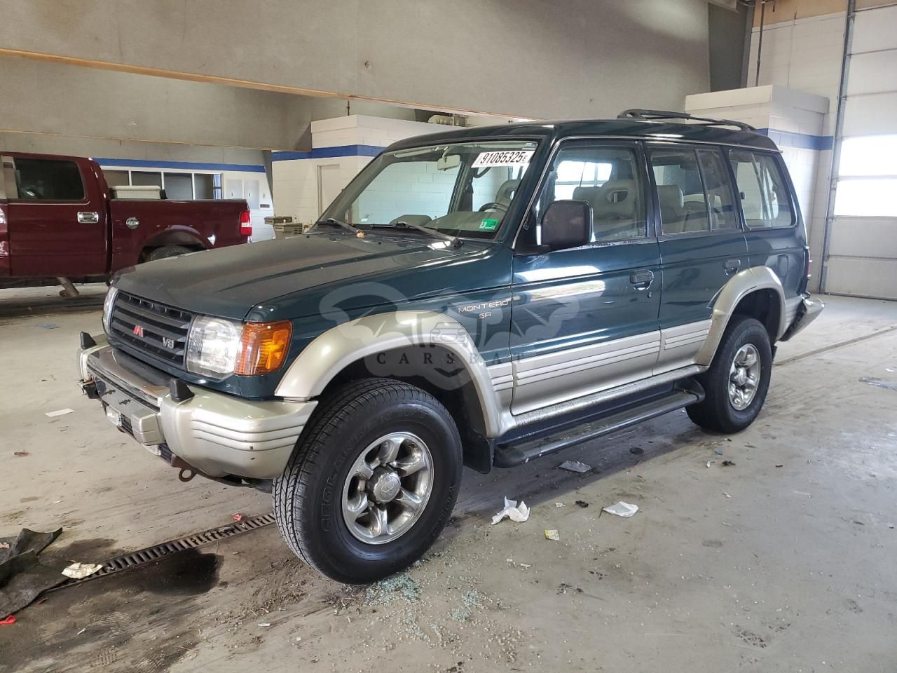 Mitsubishi Montero SR 3.5L 6 1997