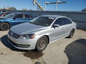 Volkswagen Passat S 2.5L 5 2014