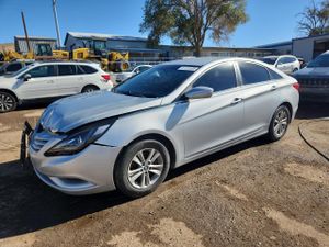 Hyundai Sonata GLS 2.4L 4 2013