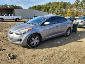 Hyundai Elantra GLS 1.8L 4 2013