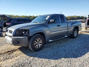 Mitsubishi Raider DUROCROSS 4.7L 8 2006