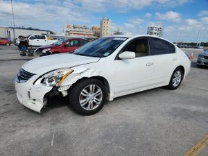 Nissan Altima BASE 2.5L 4 2012