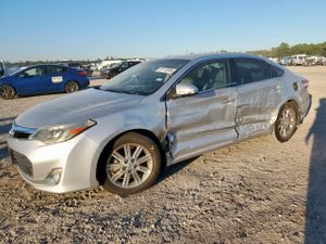 Toyota Avalon BASE 3.5L 6 2013