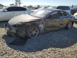 Tesla Model S 70D 2015