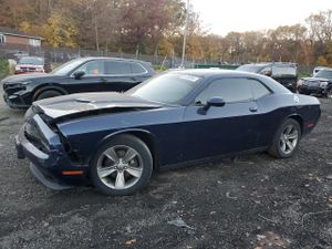 Dodge Challenger SXT 3.6L 6 2015