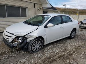 Toyota Corolla BASE 1.8L 4 2011