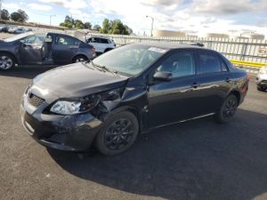 Toyota Corolla BASE 1.8L 4 2010