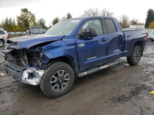 Toyota Tundra DOUBLE CAB SR 5.7L 8 2014