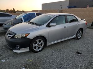 Toyota Corolla BASE 1.8L 4 2011