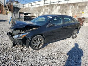Toyota Camry LE 2.5L 4 2015