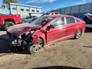 Hyundai Sonata SE 2.4L 4 2015
