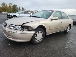 Toyota Camry CE 2.2L 4 2000