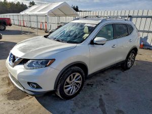 Nissan Rogue S 2.5L 4 2015