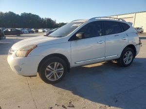 Nissan Rogue S 2.5L 4 2015