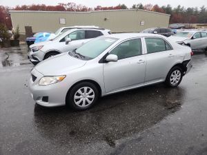 Toyota Corolla BASE 1.8L 4 2010