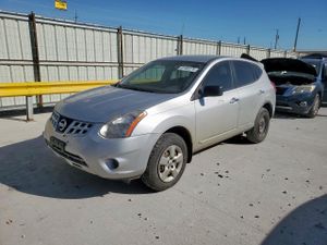 Nissan Rogue S 2.5L 4 2013