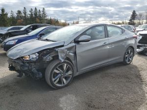Hyundai Elantra SE 2.0L 4 2015