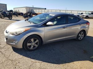 Hyundai Elantra GLS 1.8L 4 2013