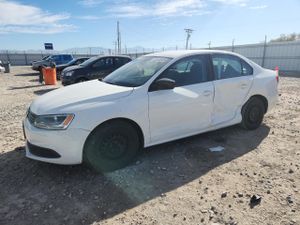 Volkswagen Jetta BASE 2.0L 4 2013