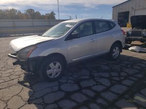 Nissan Rogue S 2.5L 4 2013