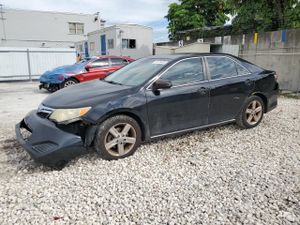 Toyota Camry L 2.5L 4 2013