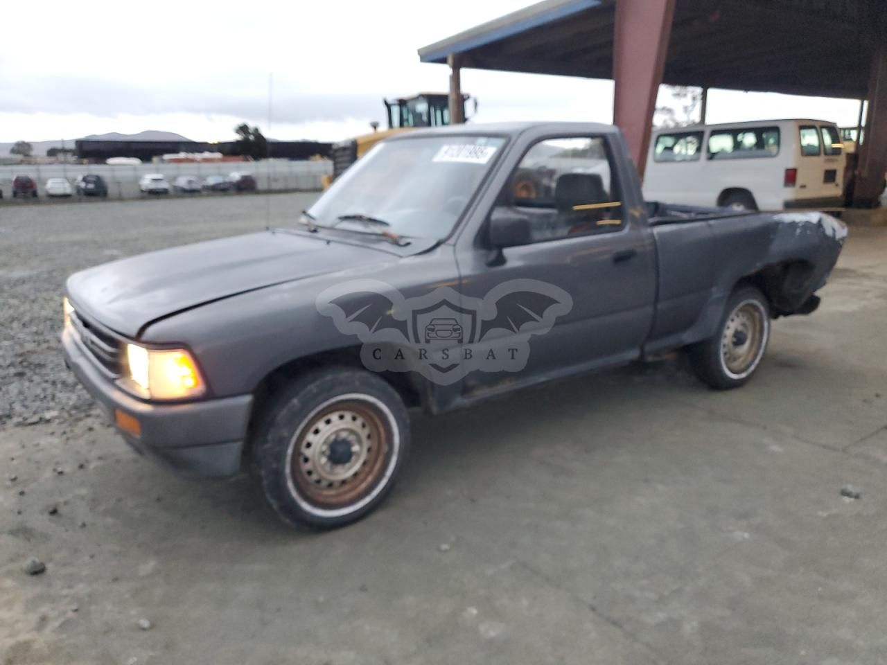 Toyota Hilux 1/2 TON SHORT WHEELBASE 2.4L 4 1991