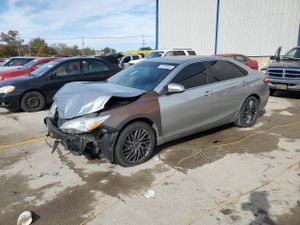 Toyota Camry LE 2.5L 4 2015