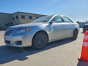 Toyota Camry BASE 2.5L 4 2011