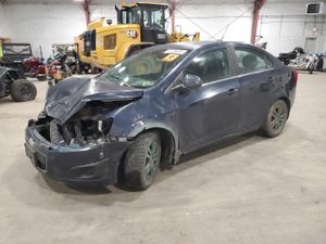 Chevrolet Aveo (Sonic) LT 1.8L 4 2015