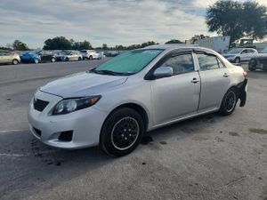 Toyota Corolla BASE 1.8L 4 2010