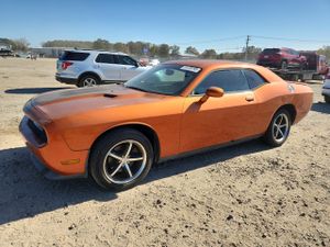 Dodge Challenger 3.6L 6 2011