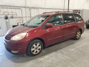 Toyota Sienna XLE 3.3L 6 2005