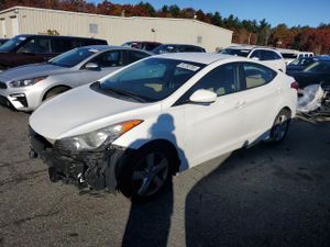 Hyundai Elantra GLS 1.8L 4 2013