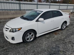 Toyota Corolla BASE 1.8L 4 2013