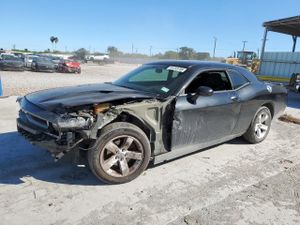Dodge Challenger 3.6L 6 2011