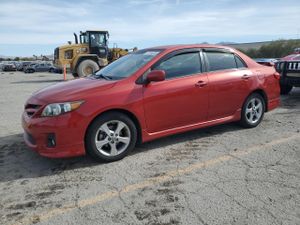 Toyota Corolla BASE 1.8L 4 2012