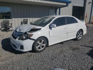Toyota Corolla BASE 1.8L 4 2012