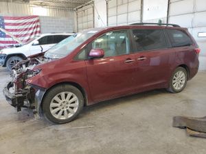 Toyota Sienna XLE 3.5L 6 2015