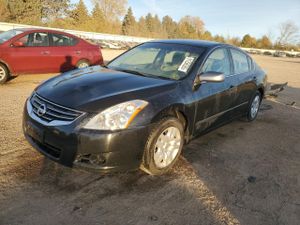 Nissan Altima BASE 2.5L 4 2010