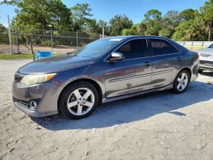 Toyota Camry L 2.5L 4 2013