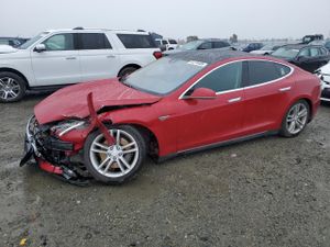 Tesla Model S 2014