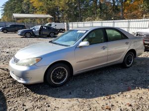 Toyota Camry LE 2.4L 4 2005